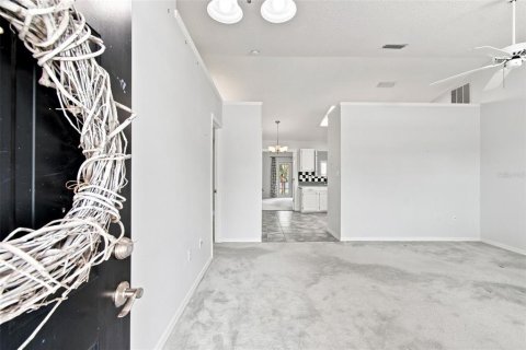 Villa ou maison à vendre à Tavares, Floride: 4 chambres, 155.89 m2 № 2342507 - photo 15
