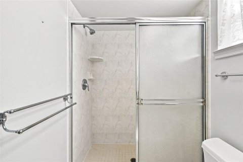 Villa ou maison à vendre à Tavares, Floride: 4 chambres, 155.89 m2 № 2342507 - photo 4