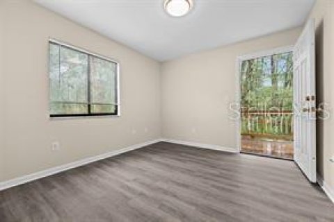 Adosado en alquiler en Gainesville, Florida, 3 dormitorios, 115.01 m2 № 1906849 - foto 6