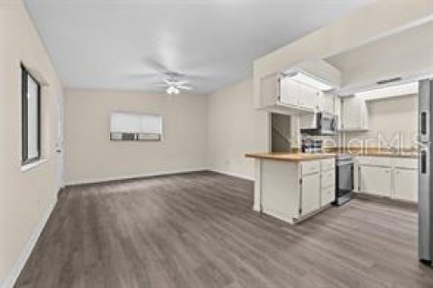 Adosado en alquiler en Gainesville, Florida, 3 dormitorios, 115.01 m2 № 1906849 - foto 3