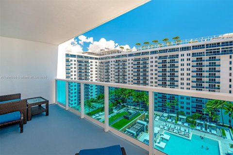 Condo in Miami Beach, Florida  № 1951118 - photo 23