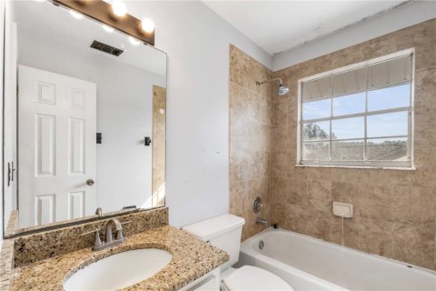 House in Orlando, Florida 4 bedrooms, 168.62 sq.m. № 1866501 - photo 17