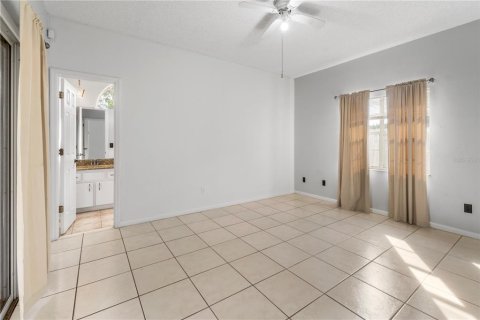 House in Orlando, Florida 4 bedrooms, 168.62 sq.m. № 1866501 - photo 12