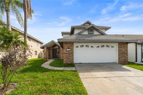 House in Orlando, Florida 4 bedrooms, 168.62 sq.m. № 1866501 - photo 1