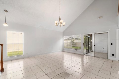 House in Orlando, Florida 4 bedrooms, 168.62 sq.m. № 1866501 - photo 4