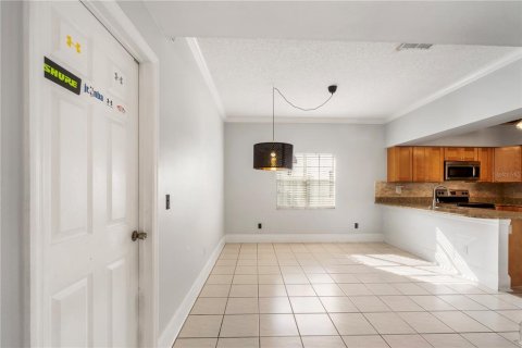 House in Orlando, Florida 4 bedrooms, 168.62 sq.m. № 1866501 - photo 10