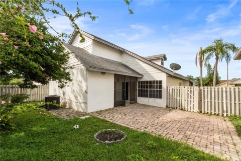 House in Orlando, Florida 4 bedrooms, 168.62 sq.m. № 1866501 - photo 23