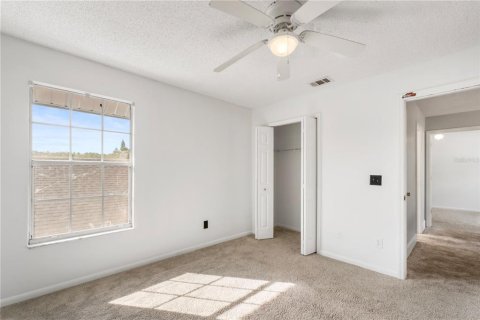 House in Orlando, Florida 4 bedrooms, 168.62 sq.m. № 1866501 - photo 16
