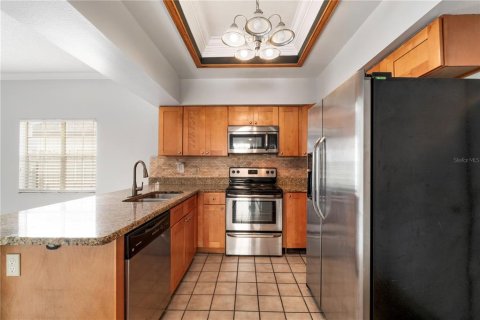 House in Orlando, Florida 4 bedrooms, 168.62 sq.m. № 1866501 - photo 9