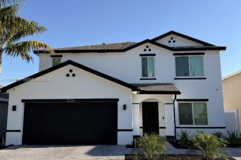 Дом в Майами-Гарденс, Флорида 3 комнаты, 275.73м2 № 2052713