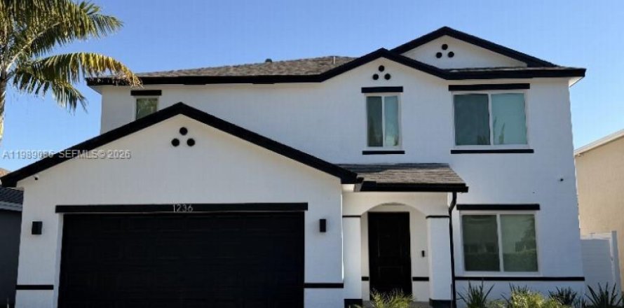 Дом в Майами-Гарденс, Флорида 3 комнаты, 275.73м2 № 2052713