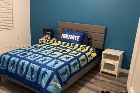 Купить виллу или дом в Майами-Гарденс, Флорида 3 комнаты, 275.73м2, № 2052713 - фото 9