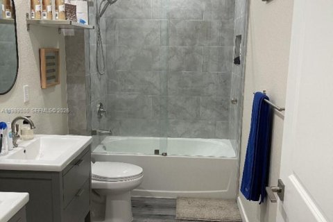 Купить виллу или дом в Майами-Гарденс, Флорида 3 комнаты, 275.73м2, № 2052713 - фото 21