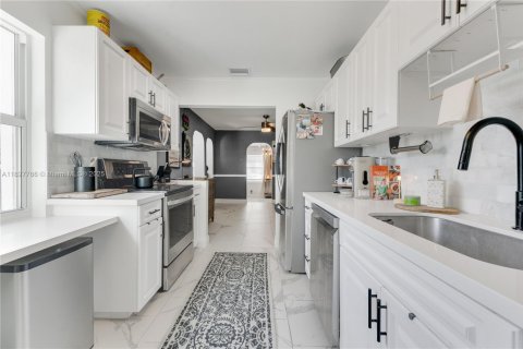House in Jupiter, Florida 3 bedrooms, 127 sq.m. № 1799025 - photo 7