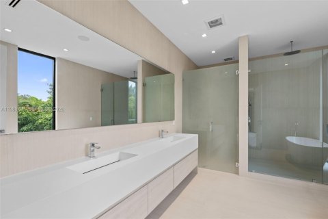 Купить виллу или дом в Майами-Бич, Флорида 5 спален, 348.01м2, № 2050999 - фото 26