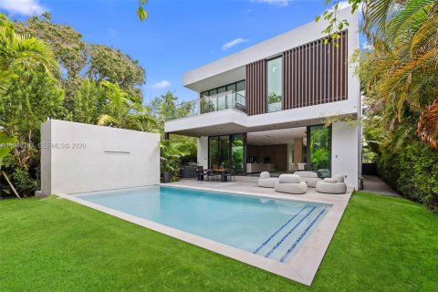 Купить виллу или дом в Майами-Бич, Флорида 5 спален, 348.01м2, № 2050999 - фото 2