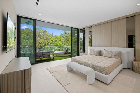 Купить виллу или дом в Майами-Бич, Флорида 5 спален, 348.01м2, № 2050999 - фото 23