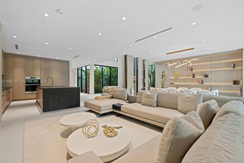 Купить виллу или дом в Майами-Бич, Флорида 5 спален, 348.01м2, № 2050999 - фото 9