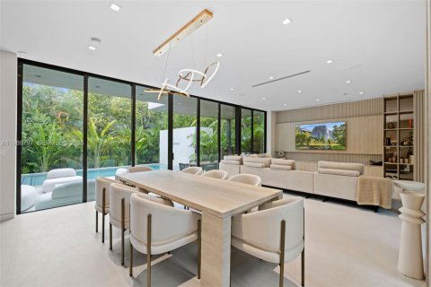 Купить виллу или дом в Майами-Бич, Флорида 5 спален, 348.01м2, № 2050999 - фото 13