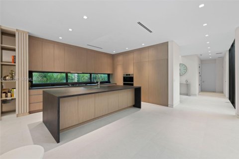 Купить виллу или дом в Майами-Бич, Флорида 5 спален, 348.01м2, № 2050999 - фото 7