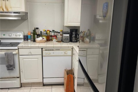 Copropriété à vendre à Sunny Isles Beach, Floride: 1 chambre, 67.35 m2 № 2049243 - photo 6