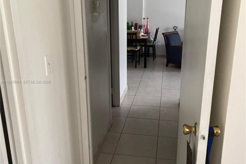 Copropriété à vendre à Sunny Isles Beach, Floride: 1 chambre, 67.35 m2 № 2049243 - photo 13