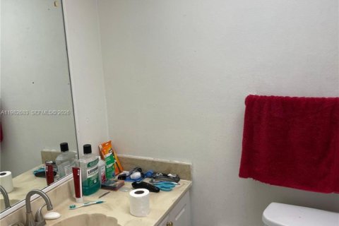 Copropriété à vendre à Sunny Isles Beach, Floride: 1 chambre, 67.35 m2 № 2049243 - photo 11