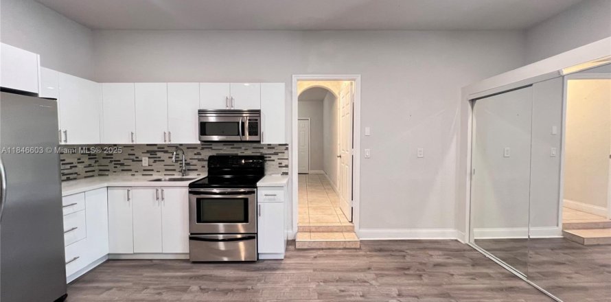 Casa en Homestead, Florida 1 dormitorio, 226.68 m2 № 1846249