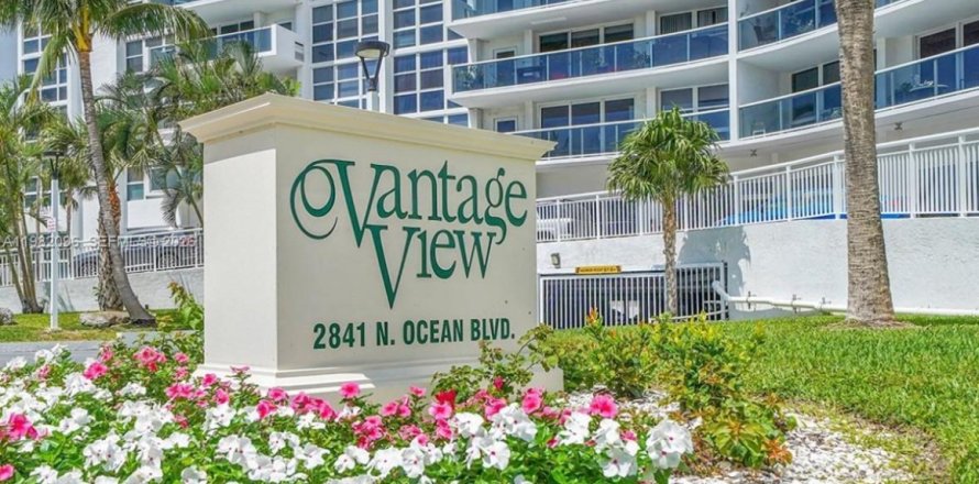 Condominio en Fort Lauderdale, Florida, 2 dormitorios  № 2080195