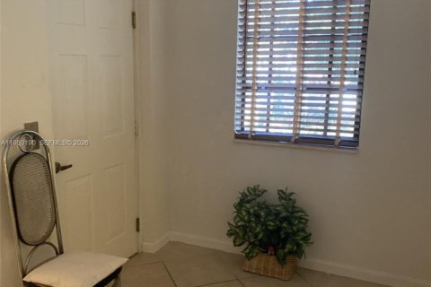 Touwnhouse à vendre à Weston, Floride: 4 chambres, 217.39 m2 № 2089759 - photo 12