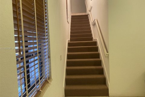 Touwnhouse à vendre à Weston, Floride: 4 chambres, 217.39 m2 № 2089759 - photo 8