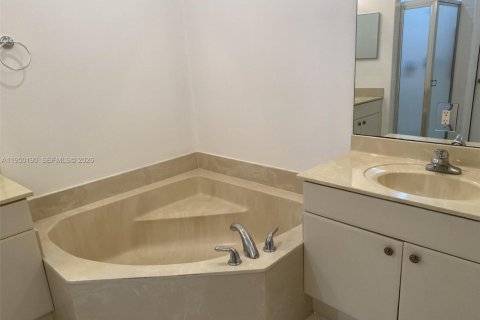 Touwnhouse à vendre à Weston, Floride: 4 chambres, 217.39 m2 № 2089759 - photo 30