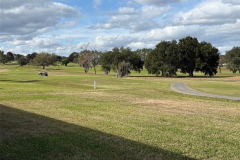House in Summerfield, Florida 2 bedrooms, 174.01 sq.m. № 2141060 - photo 2