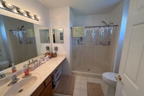 House in Summerfield, Florida 2 bedrooms, 174.01 sq.m. № 2141060 - photo 9