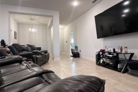 Casa en venta en Haines City, Florida, 3 dormitorios, 183.48 m2 № 1567029 - foto 5
