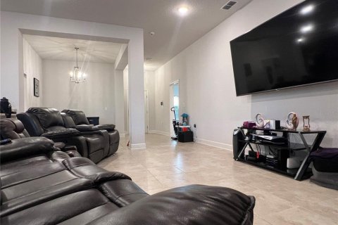 Casa en venta en Haines City, Florida, 3 dormitorios, 183.48 m2 № 1567029 - foto 25