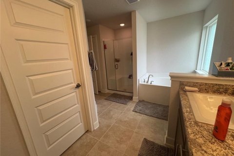 Casa en venta en Haines City, Florida, 3 dormitorios, 183.48 m2 № 1567029 - foto 18