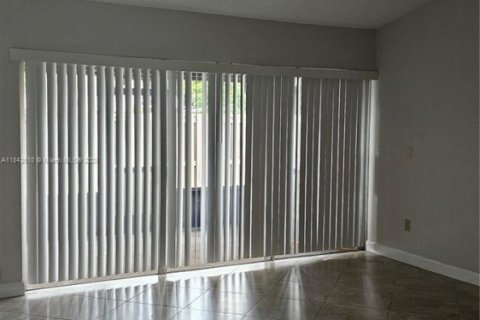 Casa en venta en Davie, Florida, 3 dormitorios, 137.5 m2 № 1939797 - foto 11