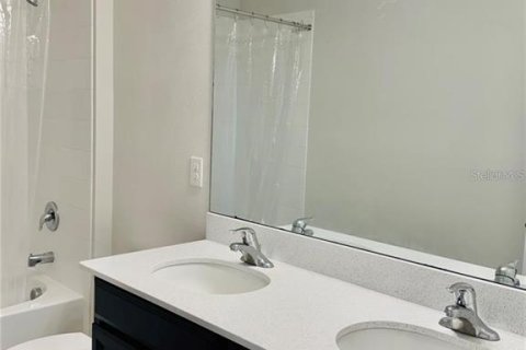 Casa en alquiler en Apollo Beach, Florida, 4 dormitorios, 213.95 m2 № 1907231 - foto 11