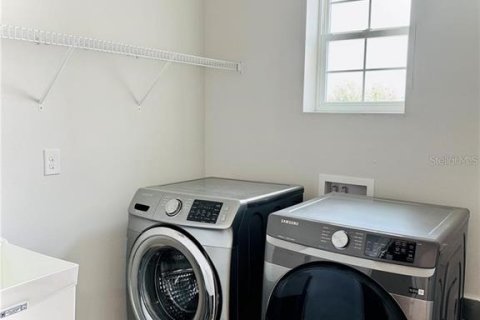 Casa en alquiler en Apollo Beach, Florida, 4 dormitorios, 213.95 m2 № 1907231 - foto 10