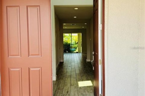 Casa en alquiler en Apollo Beach, Florida, 4 dormitorios, 213.95 m2 № 1907231 - foto 2