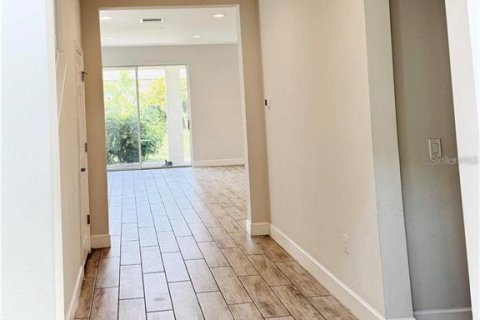 Casa en alquiler en Apollo Beach, Florida, 4 dormitorios, 213.95 m2 № 1907231 - foto 3