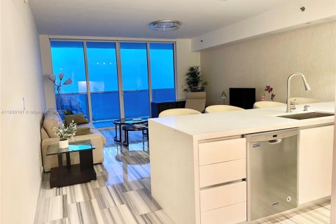Condo in Hallandale Beach, Florida, 1 bedroom  № 1804603 - photo 8