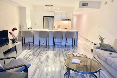 Condo in Hallandale Beach, Florida, 1 bedroom  № 1804603 - photo 9
