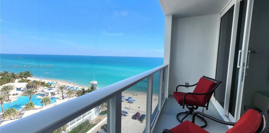 Condo à Hollywood, Floride, 1 chambre  № 1978095