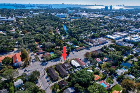 Купить коммерческую недвижимость в Эль Портал, Флорида 224.82м2, № 2032009 - фото 3