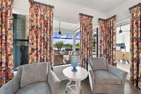 House in Sarasota, Florida 3 bedrooms, 297.47 sq.m. № 2406752 - photo 16