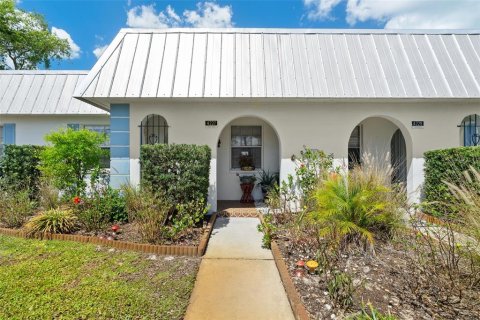 Condo à New Port Richey, Floride, 2 chambres  № 2101828
