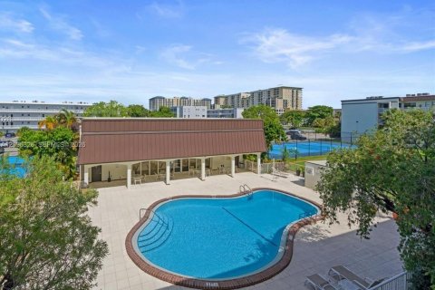 Condo à Dania Beach, Floride, 1 chambre  № 2390157