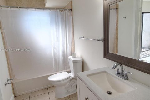 Copropriété à louer à Dania Beach, Floride: 1 chambre, 71.35 m2 № 2390157 - photo 8
